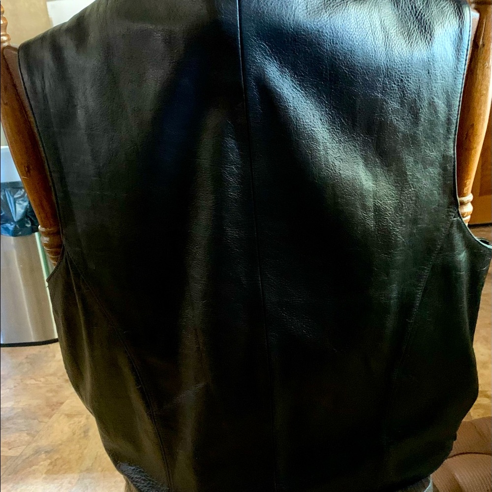 Wilson’s Leather Vest. Size M. Very little wear if any.